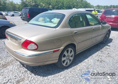 2004 Jaguar X-Type 3.0 z USA, uszkodzony, nr VIN SAJEA51C14WELL262
